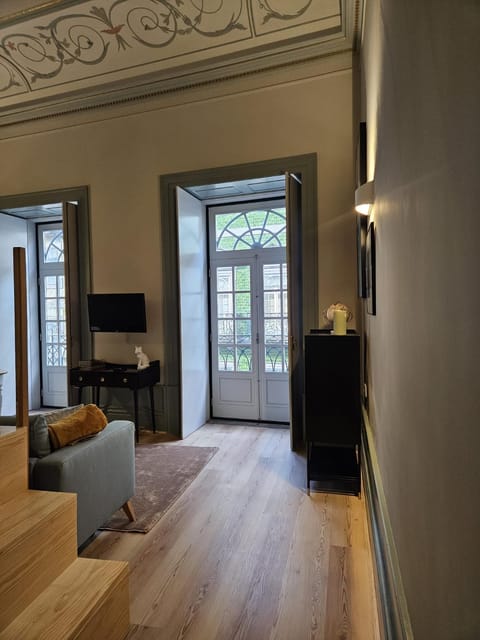 Communal lounge/ TV room, TV and multimedia, Living room, Seating area
