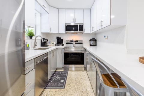 Kitchen or kitchenette, dishwasher, oven, pet friendly, stove, toaster