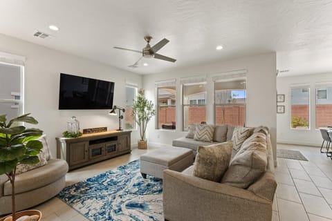 Twice as Nice home House in Washington