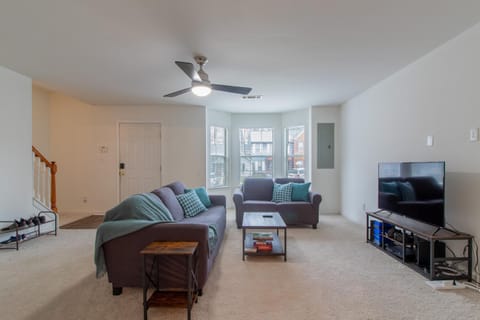 Relaxing Rural Retreat In Mableton - 30 Min to ATL House in Mableton