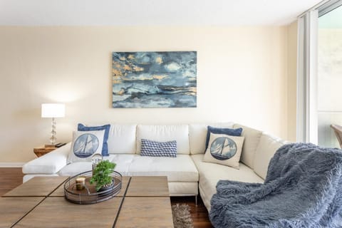 Sunny Isles Ocean Reserve Condo Apartments Apartment hotel in Sunny Isles Beach