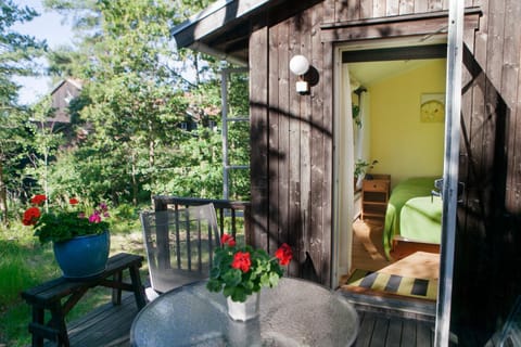 View (from property/room), Balcony/Terrace, Garden view