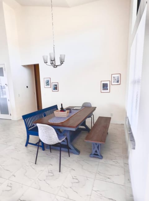 New 4 bed house on a canal facing south & door ramp, near golf course and softball House in Cape Coral