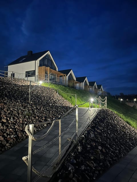 Property building, Night