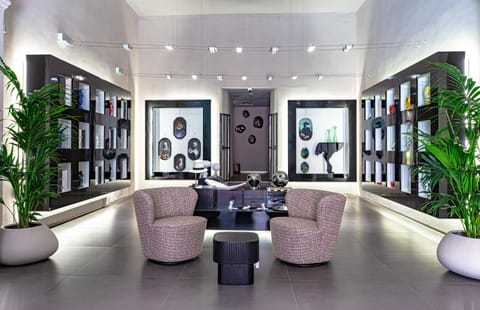 Lobby or reception, Decorative detail, Internal: Not applicable to any particular room