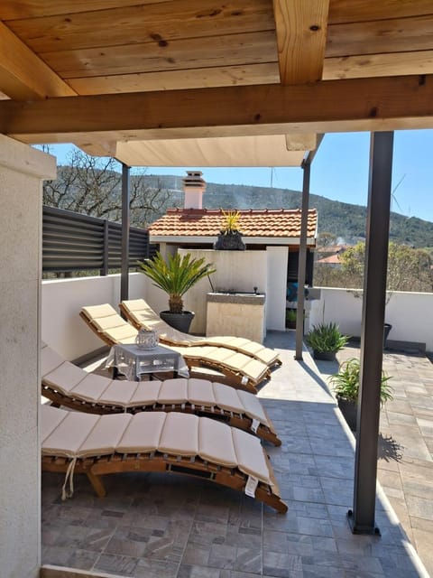 Vacation house Luce Villa in Šibenik-Knin County, Croatia