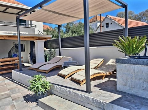 Vacation house Luce Villa in Šibenik-Knin County, Croatia