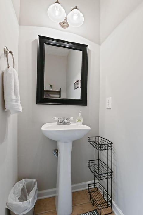 Tiger's Den On Dean In Auburn House in Opelika