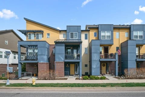 Uptown Avenue - Broomfield House in Westminster