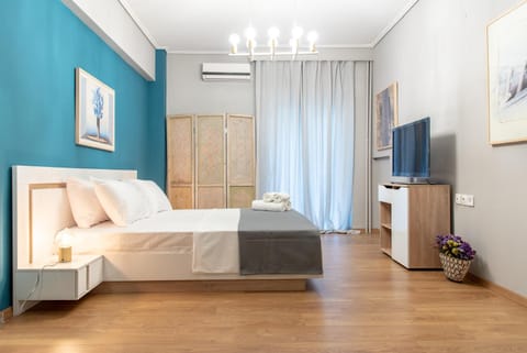 Bed, Photo of the whole room
