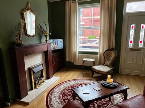 Robin’s Hollow: 2BD Home Near Wrexham AFC House in Wrexham