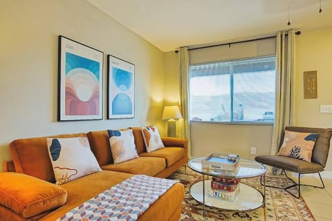 Living room, Seating area, Mountain view