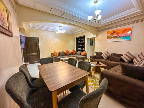 Living room, Seating area, Dining area