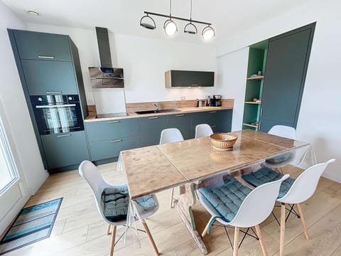 Maison à 500m de la plage avec jardin, 4 chambres, Wi-Fi et parking - 8 couchages - FR-1-361-539 House in Saint-Pair-sur-Mer