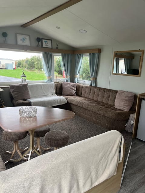 Meadow lakes golden palm resort Apartment in Chapel Saint Leonards