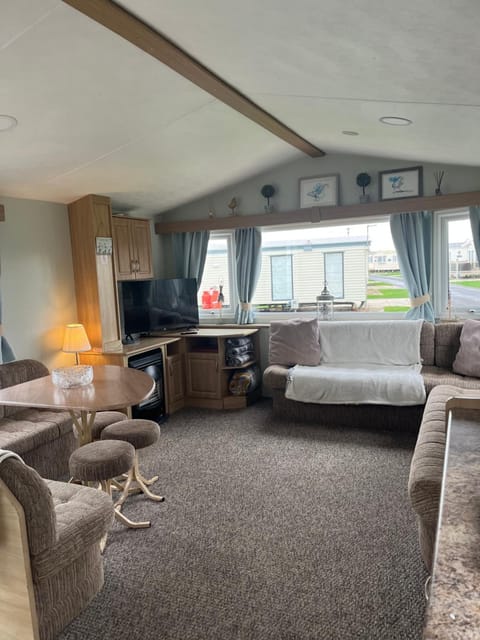 Meadow lakes golden palm resort Apartment in Chapel Saint Leonards