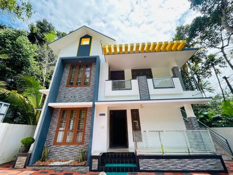 Property building, Patio, Day, View (from property/room), Balcony/Terrace