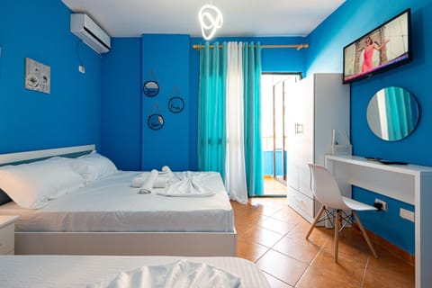 Bed, Photo of the whole room