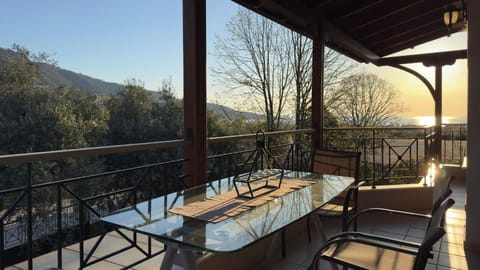 Natural landscape, Balcony/Terrace, Sea view