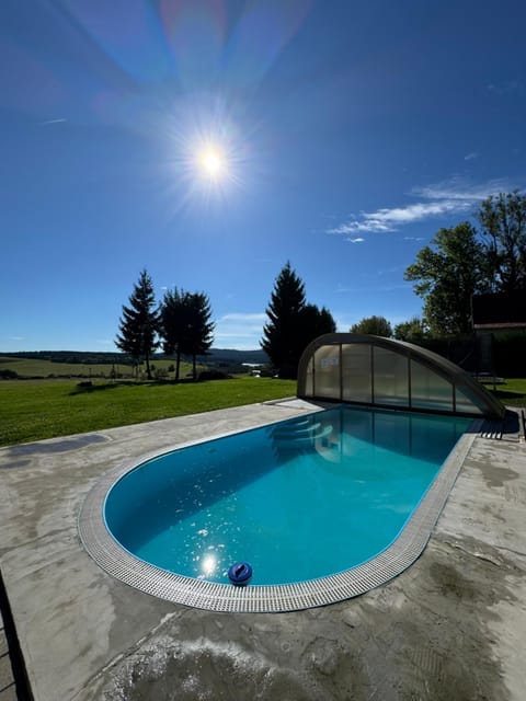Day, Pool view, Swimming pool, sunbed