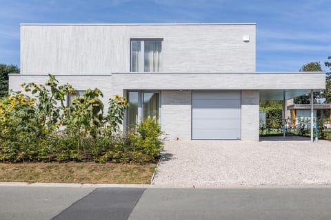 Den Eenink Villa in Flanders