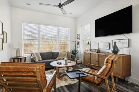 Communal lounge/ TV room, Communal lounge/ TV room, TV and multimedia, Living room, Seating area