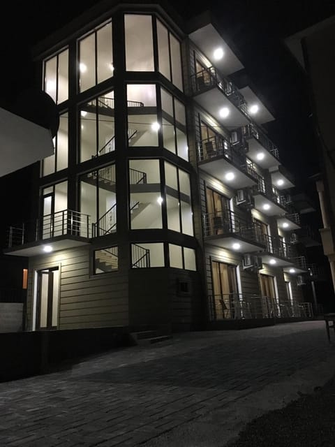 Property building, Facade/entrance, Night