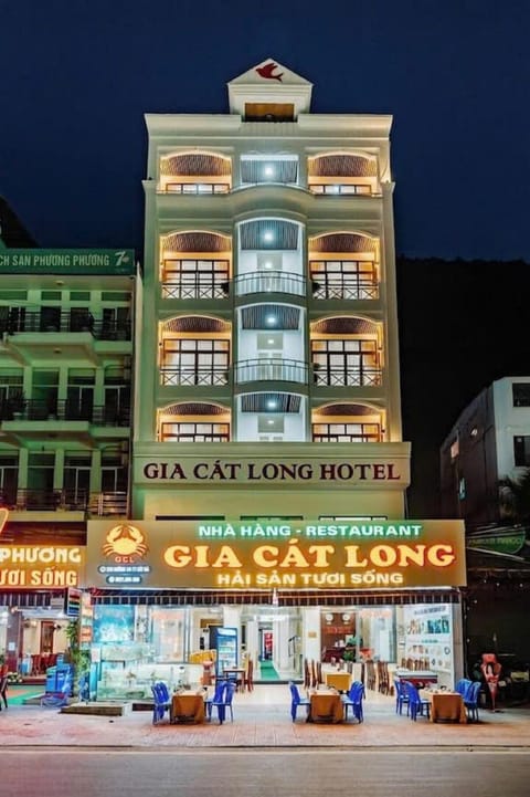Property building, Night, City view, Street view, Location, Parking