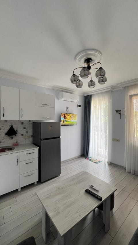 Kitchen or kitchenette, Seating area