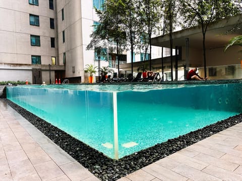 Property building, Day, Pool view, Swimming pool