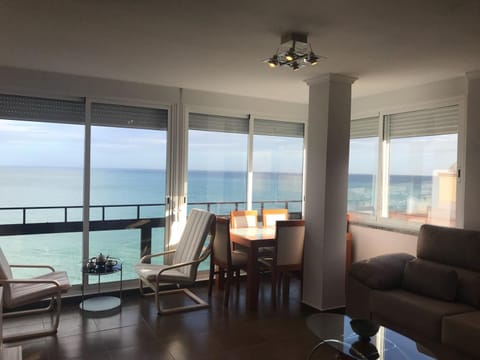 Stunning views to the sea / City center Fuengirola Apartment in Fuengirola