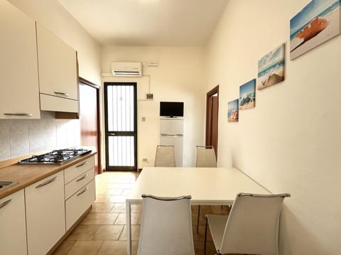 Living room, kitchen