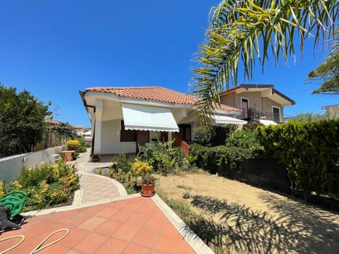 Property building, Garden view