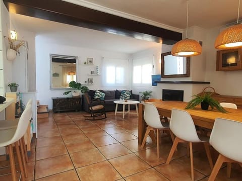 SANCHEZ Y LASERNA STAYS Amplia casa en Denia cerca del mar y la montaña House in Marina Alta