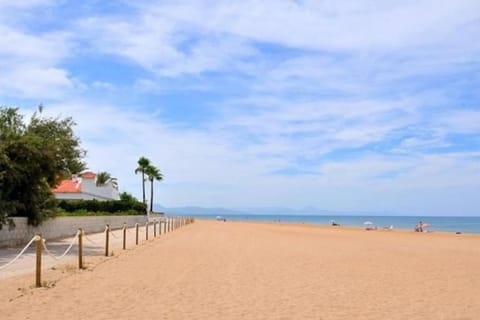 SANCHEZ Y LASERNA STAYS Amplia casa en Denia cerca del mar y la montaña House in Marina Alta