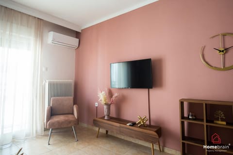 TV and multimedia, Living room, Seating area, air conditioner