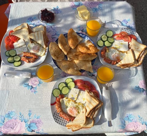 Rest House Bed and Breakfast in Vlorë