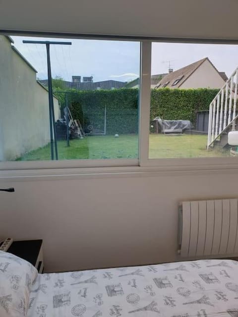 Logement Proche Disneyland et Paris Apartment in Lagny-sur-Marne