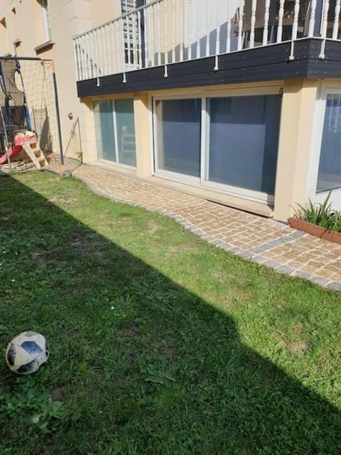 Logement Proche Disneyland et Paris Apartment in Lagny-sur-Marne