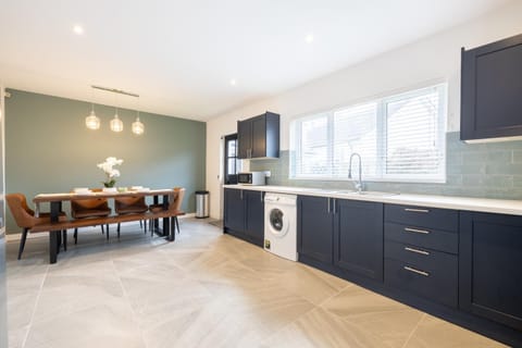 washing machine, kitchen