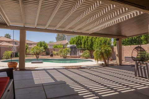 Comfy House Private Backyard with Pool BBQ Citrus House in Sun City Grand