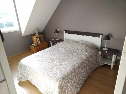 Maison avec piscine, proche plage et commerces - FR-1-418-254 Apartment in Locmaria