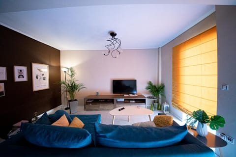 TV and multimedia, Balcony/Terrace, Living room, Seating area