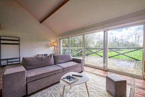 Living room, Garden view