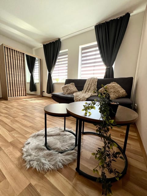 TV and multimedia, Seating area, Family, flat iron, dryer