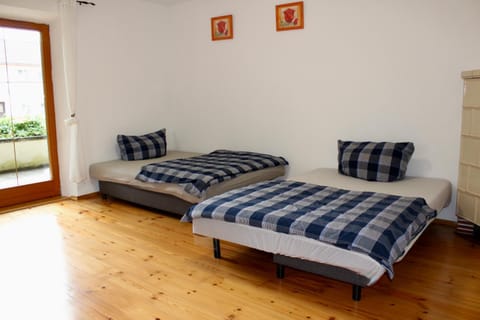 Ferienhaus mit Garten für bis zu 6 Personen House in Rosenheim