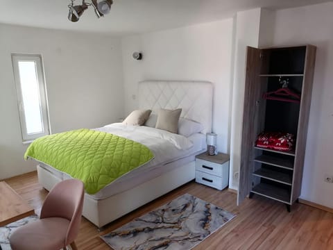 Bed, Living room, Photo of the whole room, Seating area, Bedroom, wardrobe
