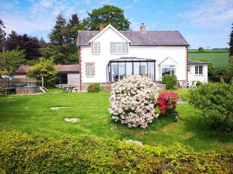 Whitechapel Cottages Villa in West Somerset District