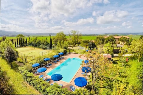 Bird's eye view, Pool view