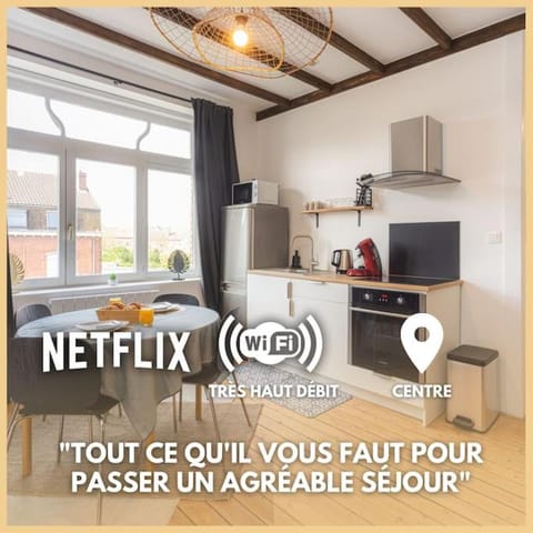 Bed, Kitchen or kitchenette, Photo of the whole room, Bedroom